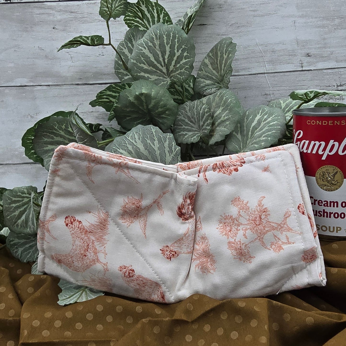 Microwave Bowl Mitt Red Chickens