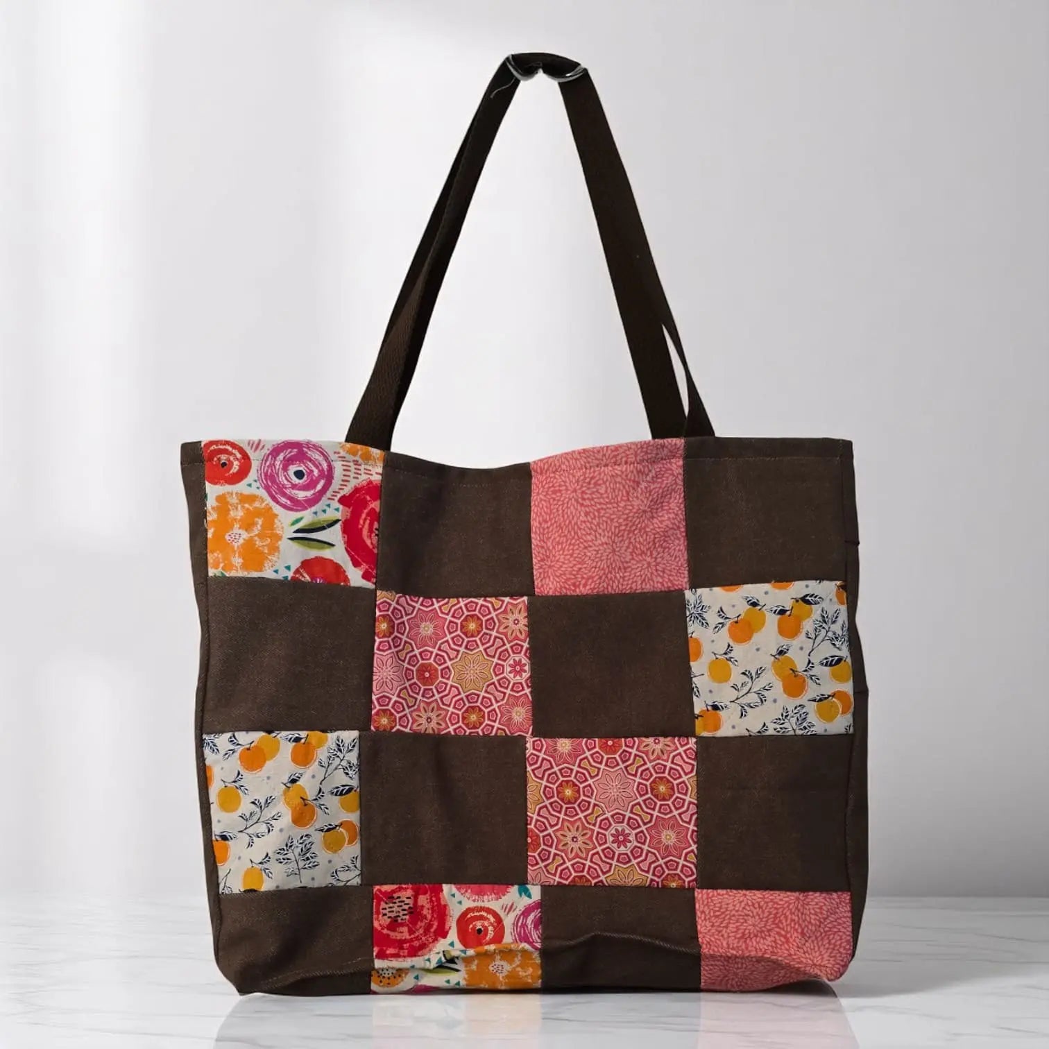 TOTE BROWN BACK PHOTO