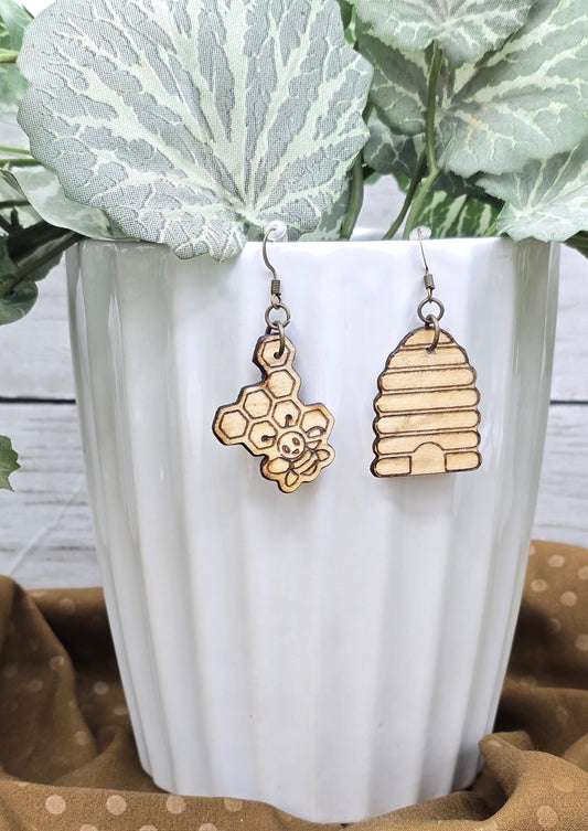 Dangle Earrings Bee & Bee Hive