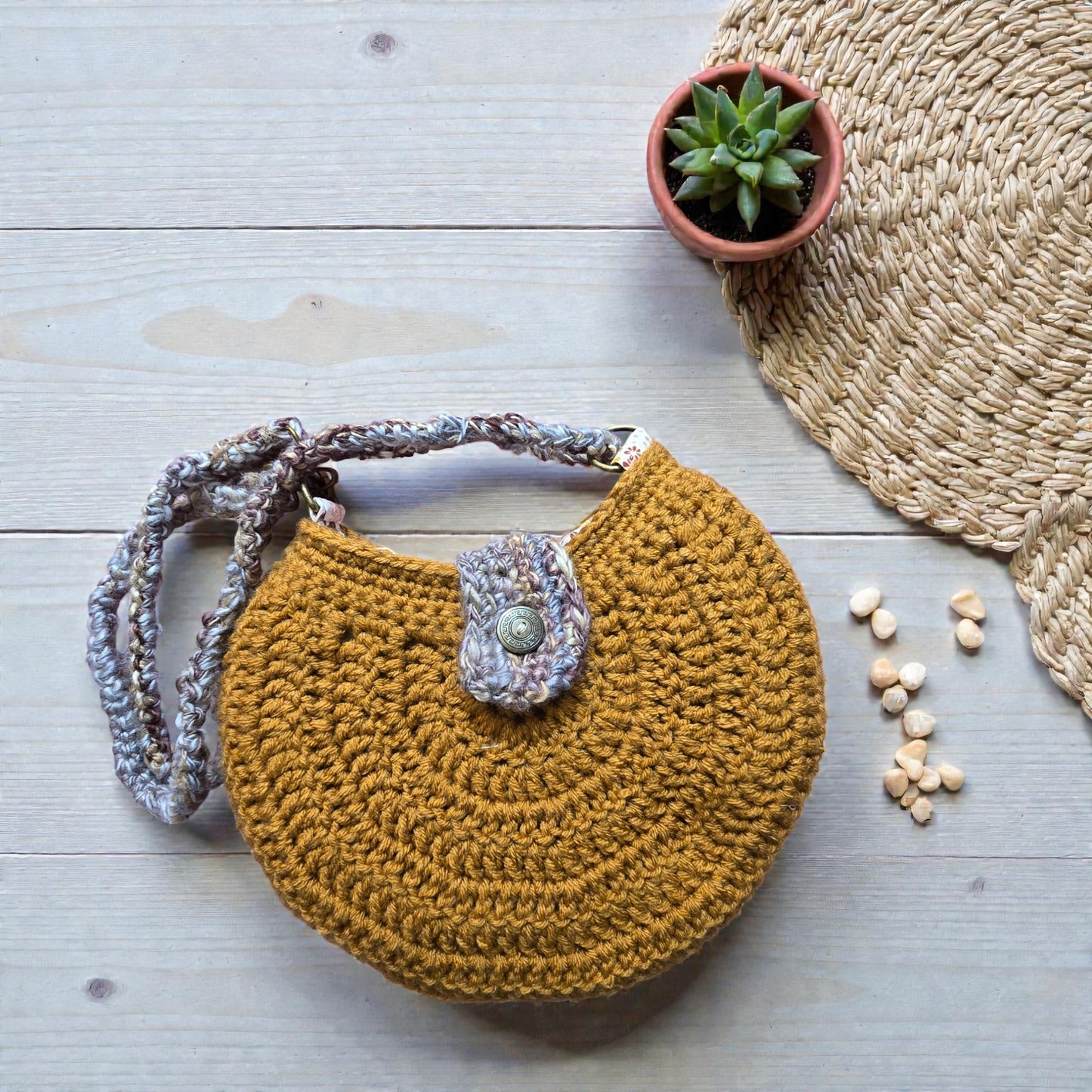 Boho Crochet Round Shell Style Bronze Handmade Market