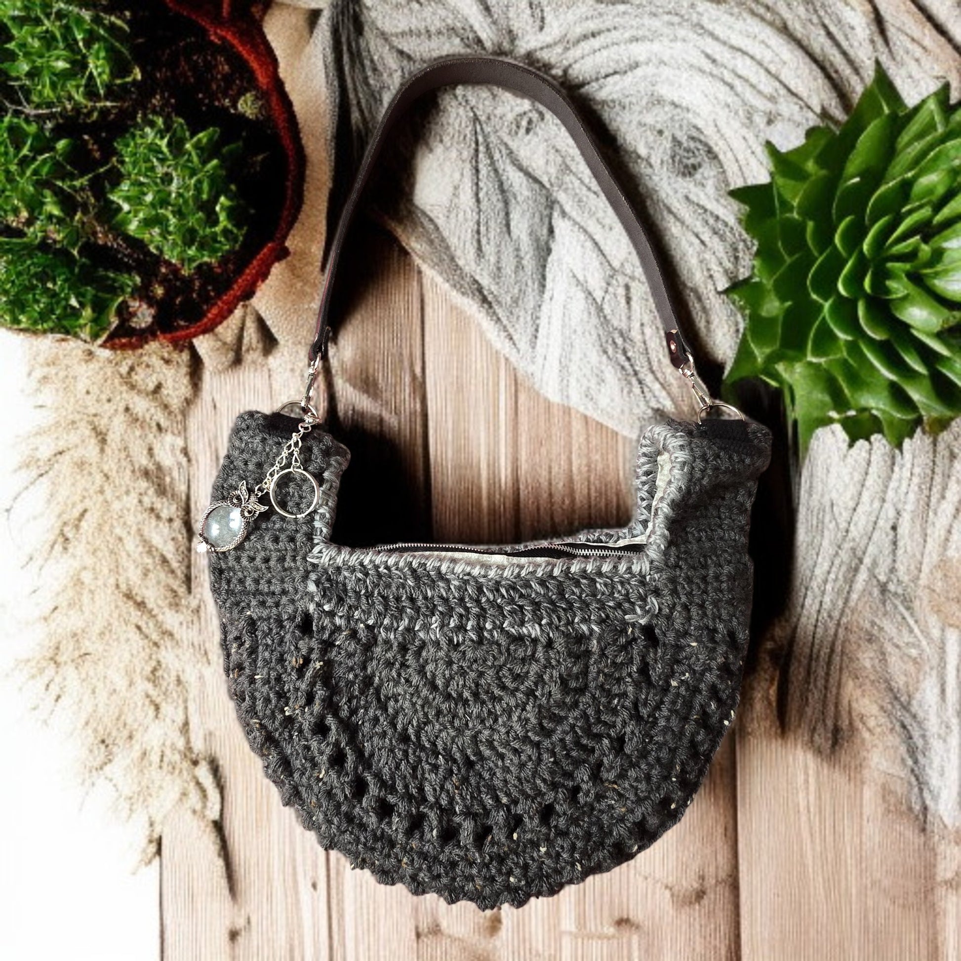 Boho Crochet Round Shell Style Black1 Half Circle Front